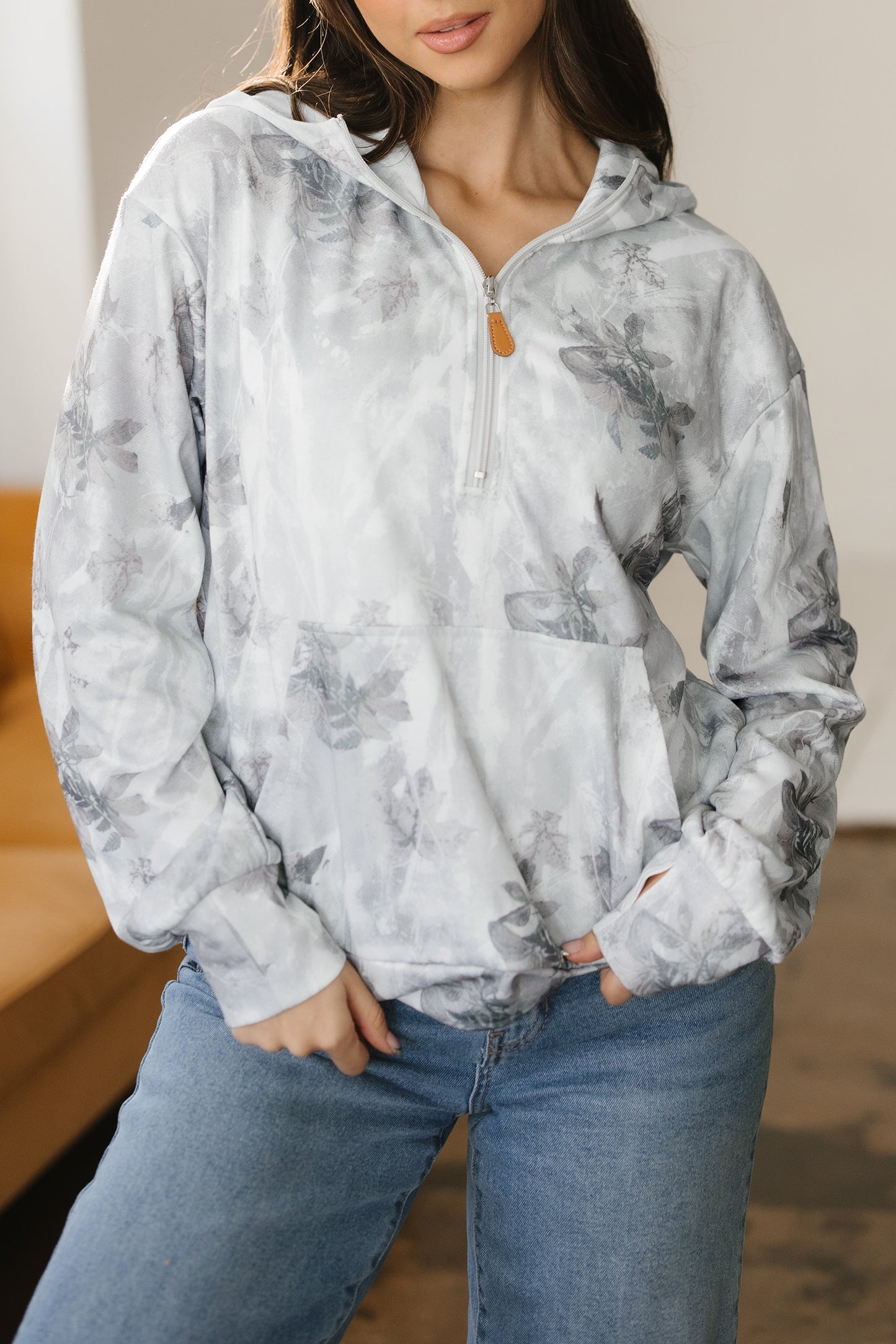 eGray Camo Leaf Print Kangaroo Pocket Quarter Zip Sweatshirt