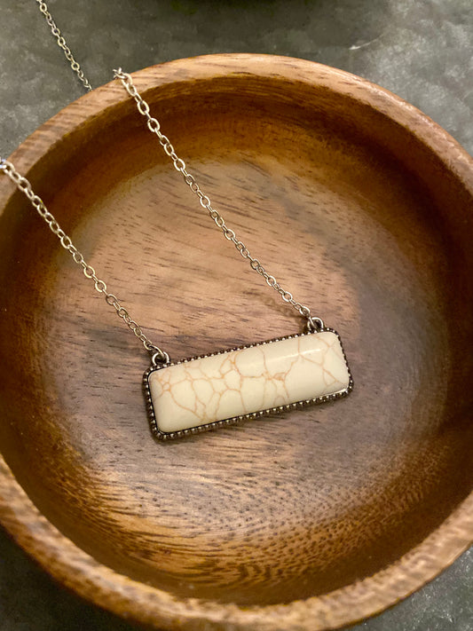 NATURAL STONE NECKLACE