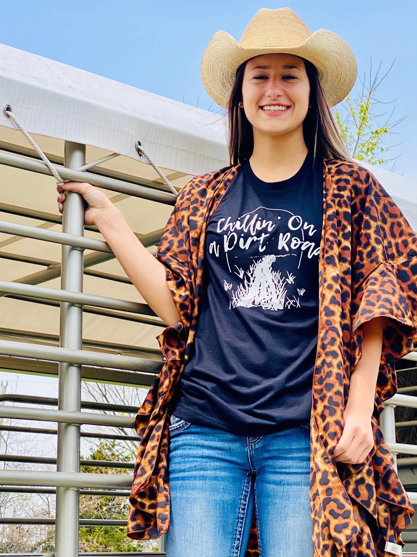 LEOPARD PRINT RUFFLE KIMONO