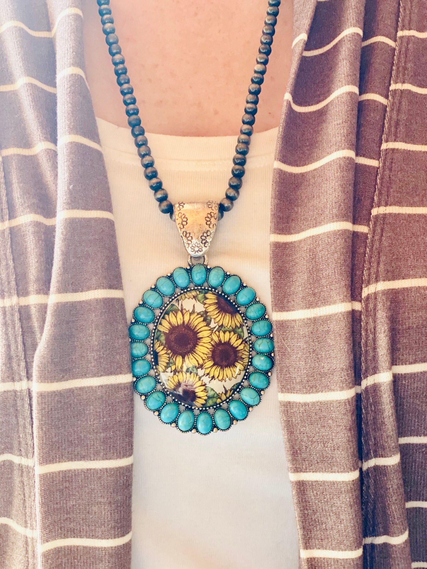 TURQUOISE SUNFLOWER NECKLACE